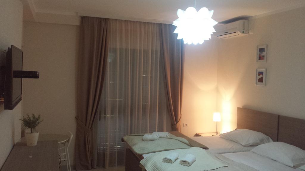 Apartments Fortunella Budva Zimmer foto
